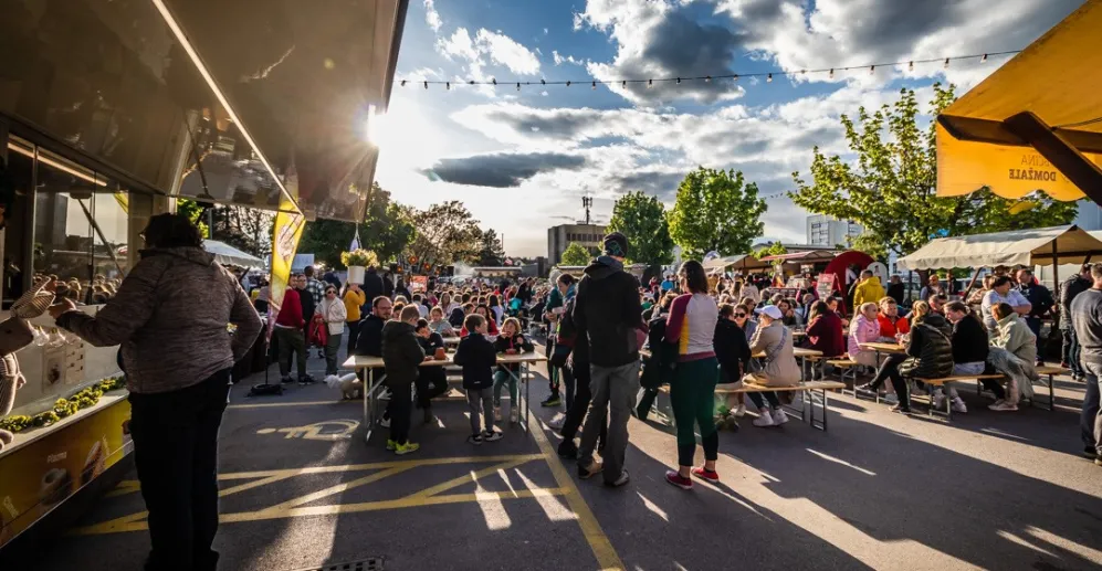 Kuhna na plac Domžale